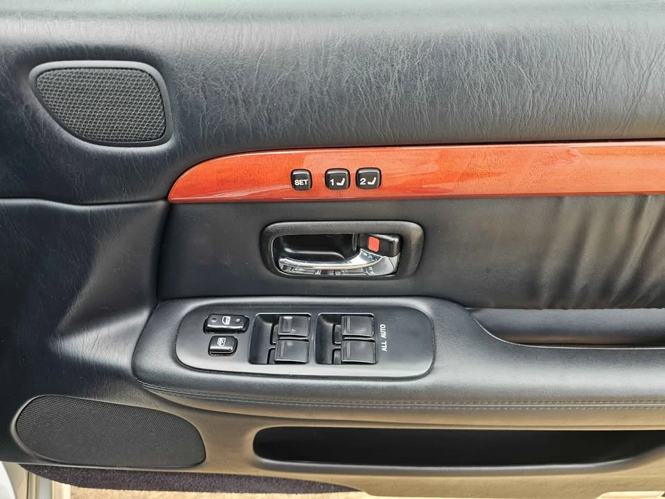 2001 Toyota Progres - Image 16 of 20