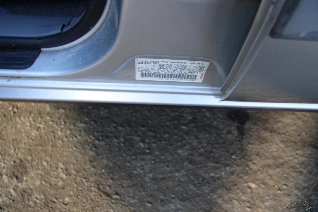 2001 Toyota RAV4 2nd Gen - Image 10 of 21