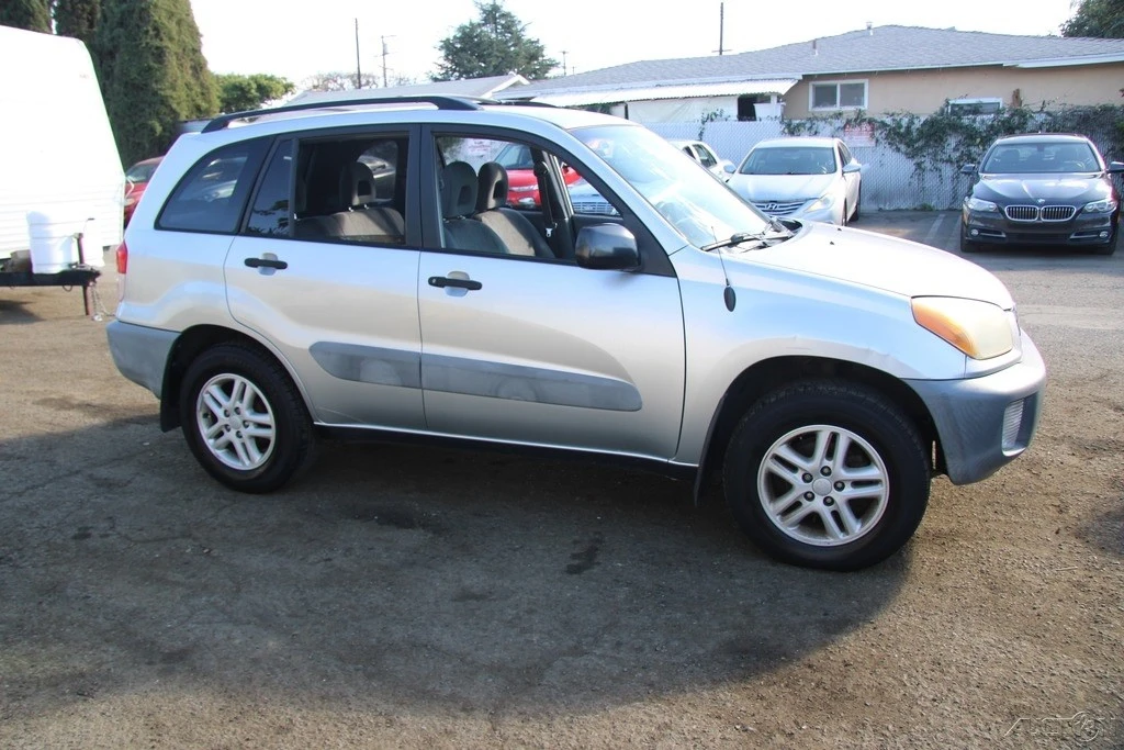 2001 Toyota RAV4 2nd Gen - Image 7 of 21