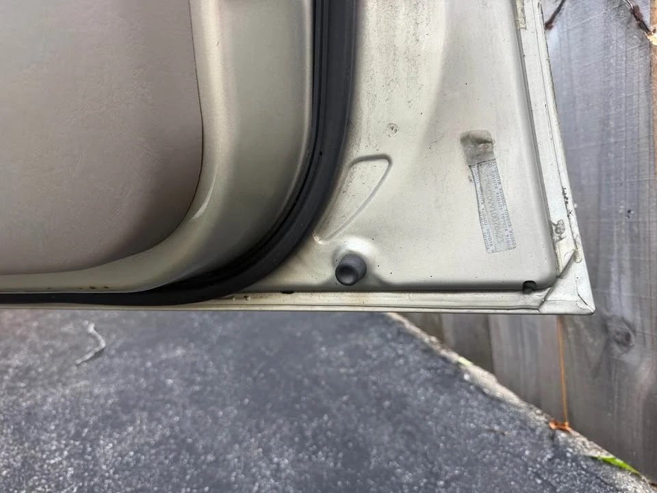 2001 Toyota RAV4 2nd Gen - Image 6 of 6