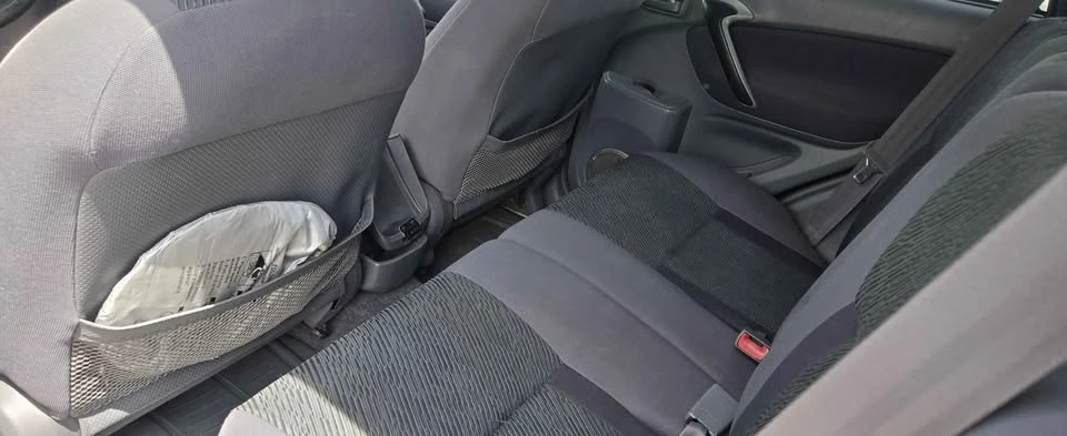 2001 Toyota RAV4 2nd Gen - Image 6 of 9