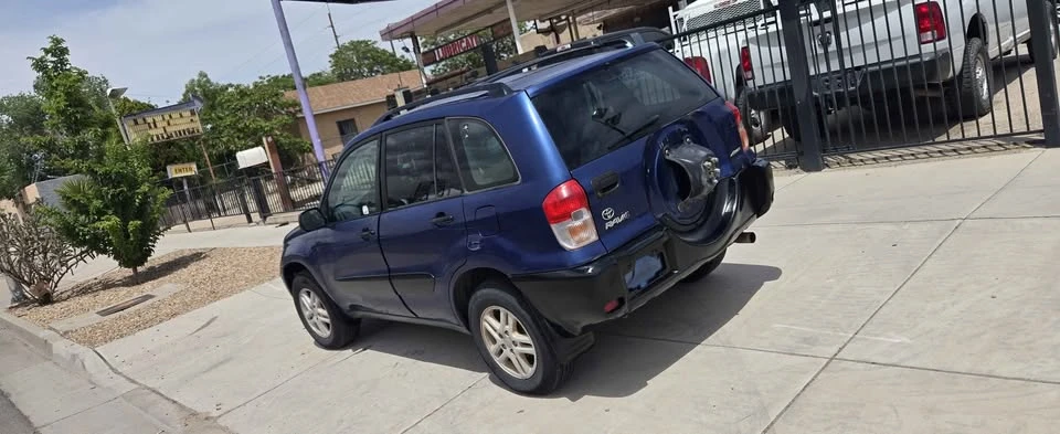 2001 Toyota RAV4 2nd Gen - Image 4 of 9