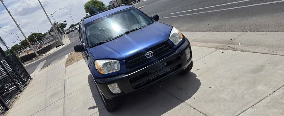 2001 Toyota RAV4 2nd Gen - Image 3 of 9