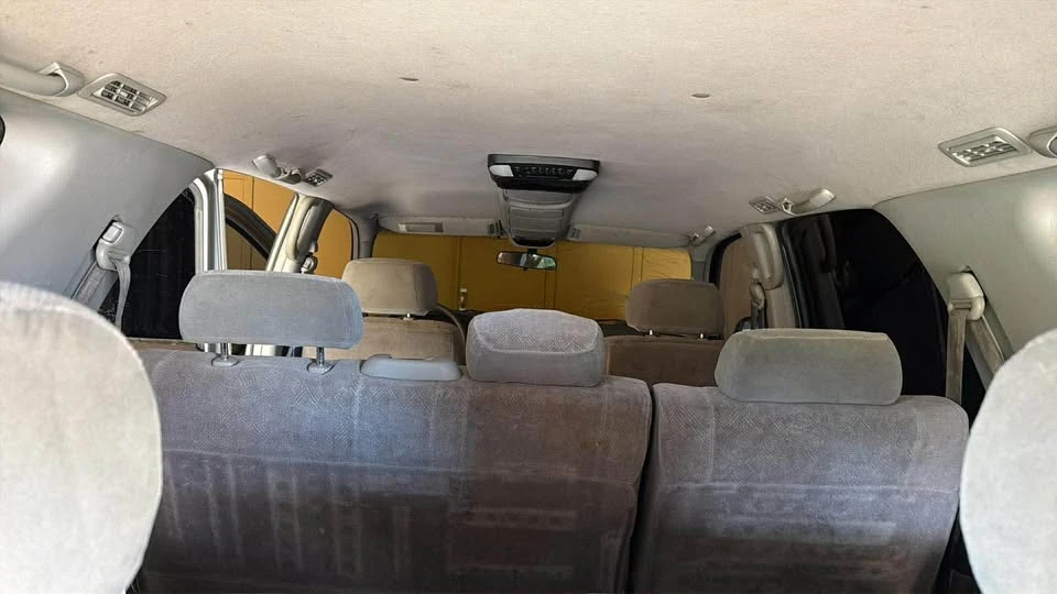 2001 Toyota Sequoia 1st Gen - Image 8 of 9