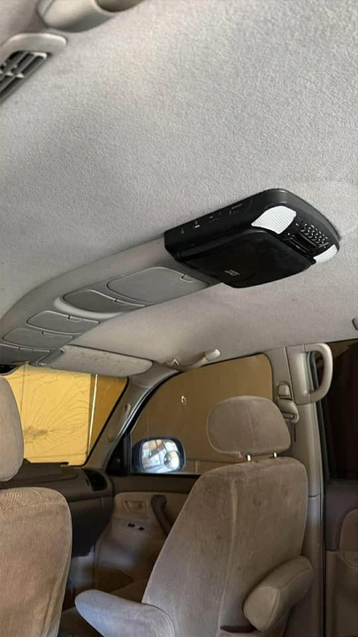 2001 Toyota Sequoia 1st Gen - Image 9 of 9