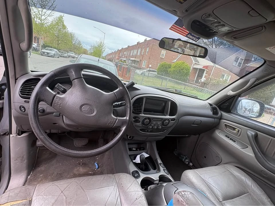 2001 Toyota Sequoia 1st Gen - Image 6 of 8