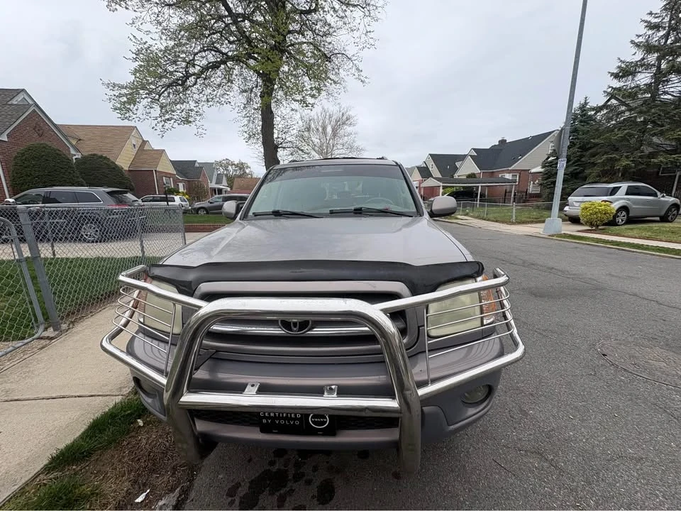 2001 Toyota Sequoia 1st Gen - Image 2 of 8