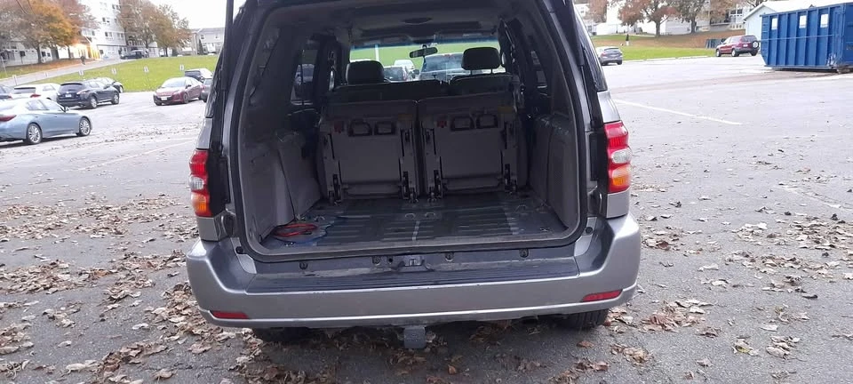 2001 Toyota Sequoia 1st Gen - Image 4 of 11