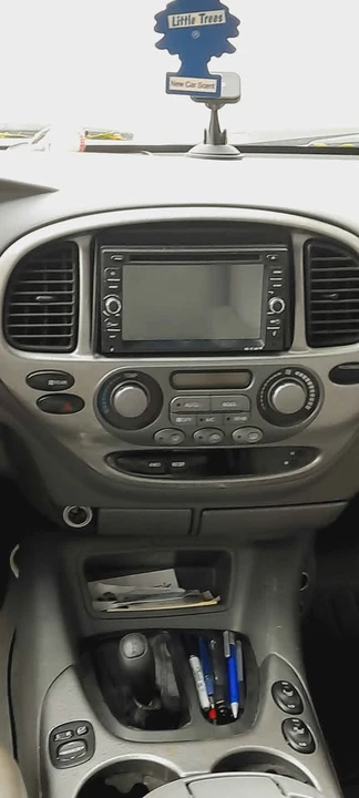 2001 Toyota Sequoia 1st Gen - Image 9 of 11