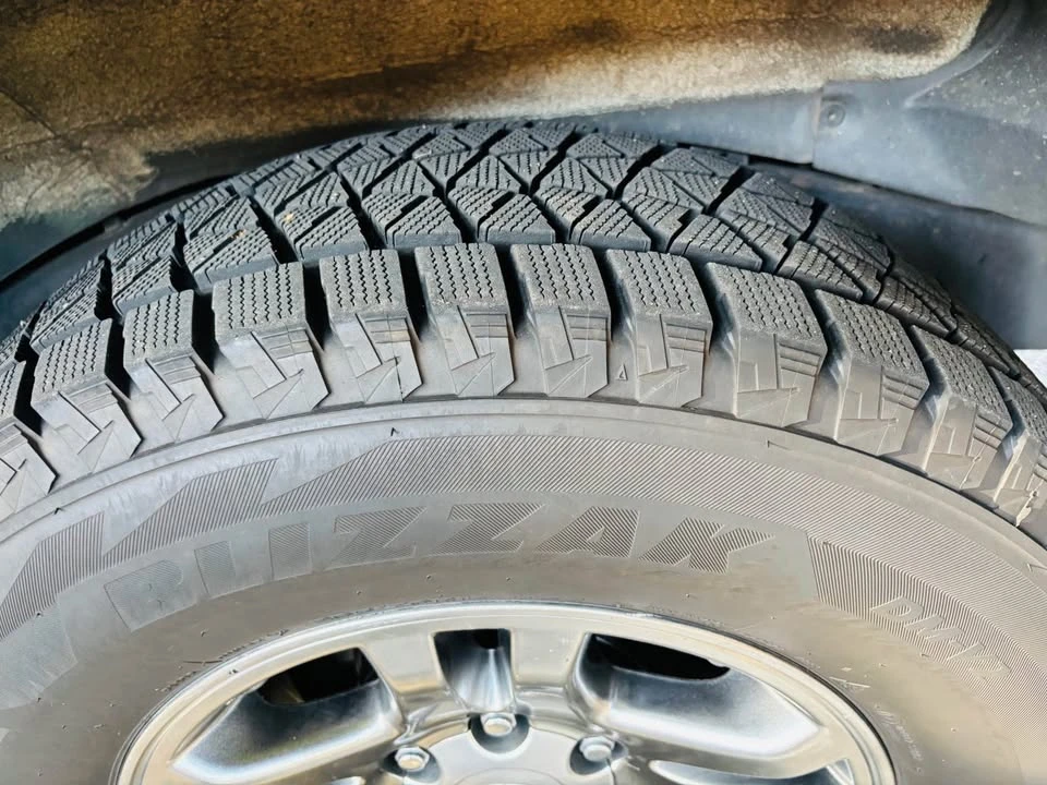 2001 Toyota Sequoia 1st Gen - Image 6 of 10