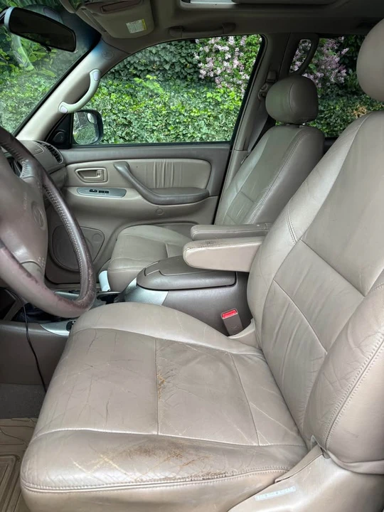 2001 Toyota Sequoia 1st Gen - Image 8 of 10