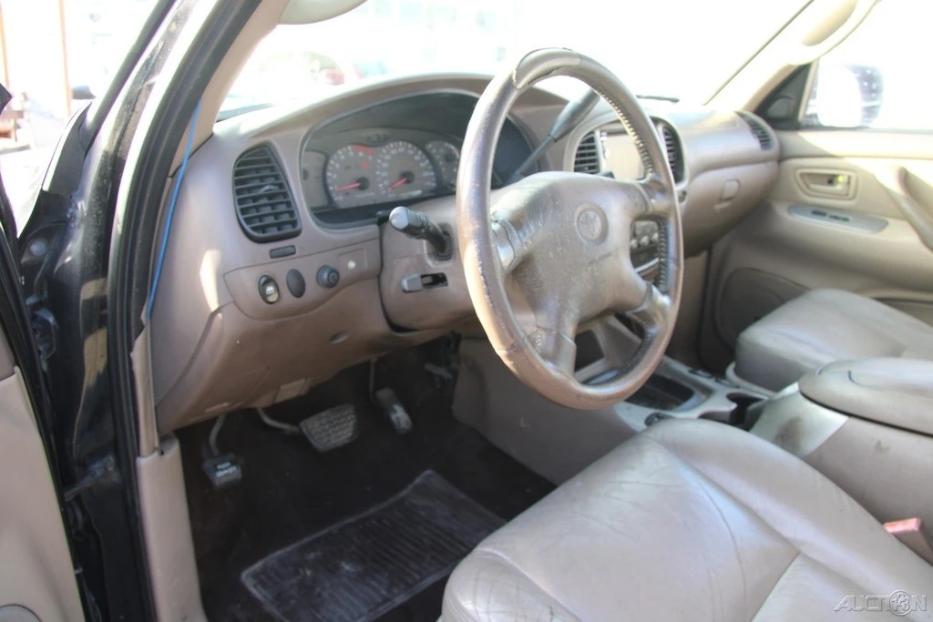 2001 Toyota Sequoia 1st Gen - Image 14 of 21