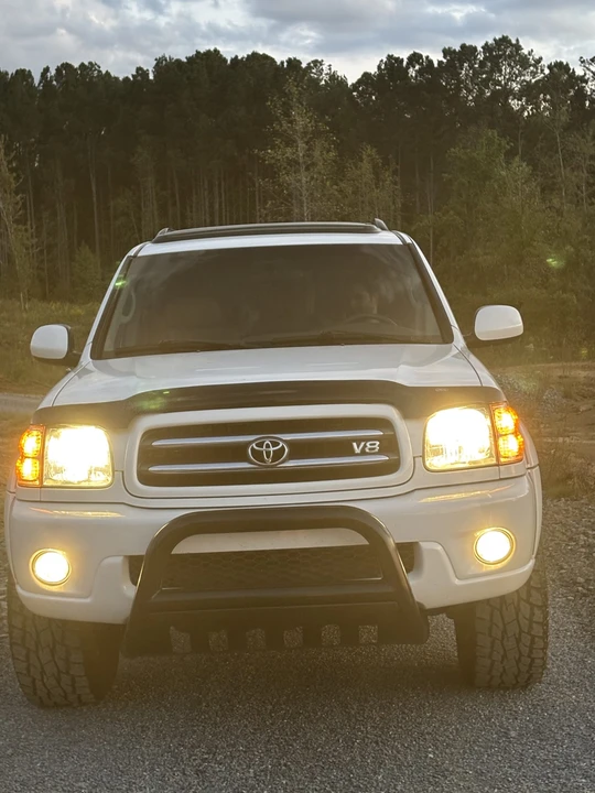2001 Toyota Sequoia 1st Gen - Image 13 of 31