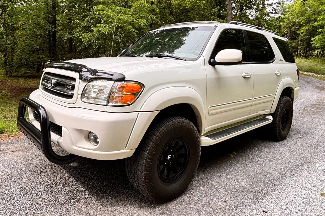 2001 Toyota Sequoia 1st Gen - Image 3 of 31