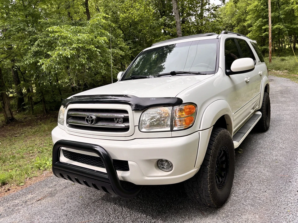 2001 Toyota Sequoia 1st Gen - Image 2 of 31
