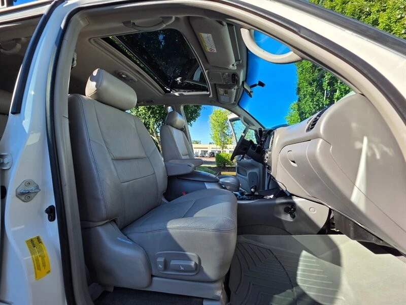 2001 Toyota Sequoia 1st Gen - Image 14 of 21