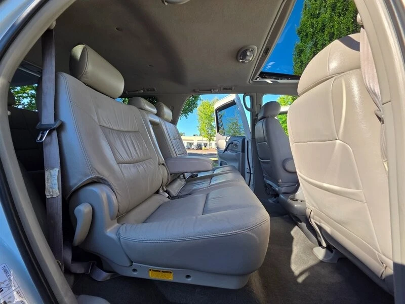 2001 Toyota Sequoia 1st Gen - Image 16 of 21