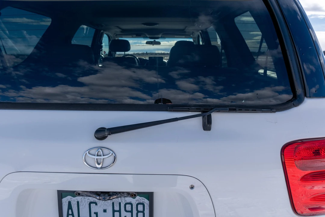 2001 Toyota Sequoia 1st Gen - Image 30 of 31