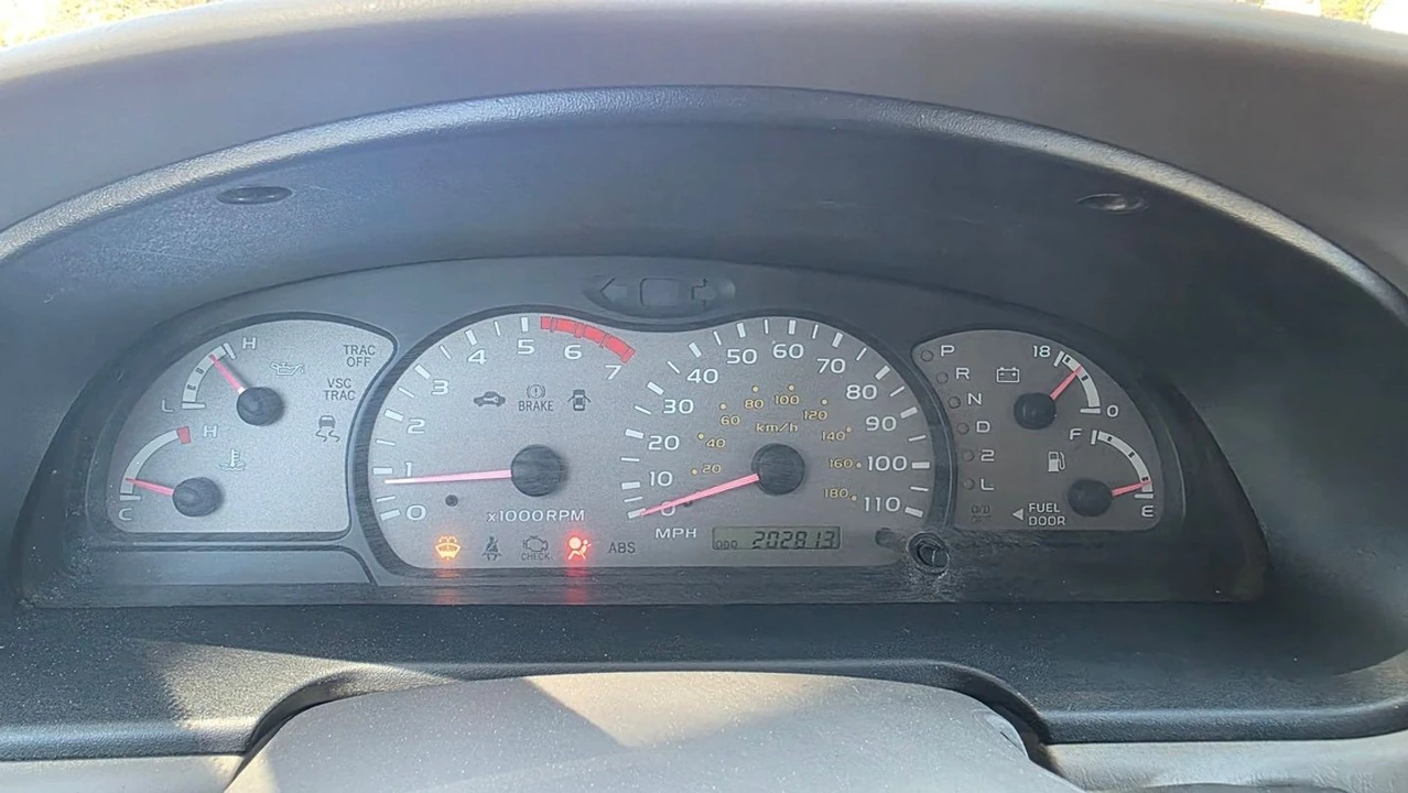 2001 Toyota Sequoia 1st Gen - Image 20 of 21