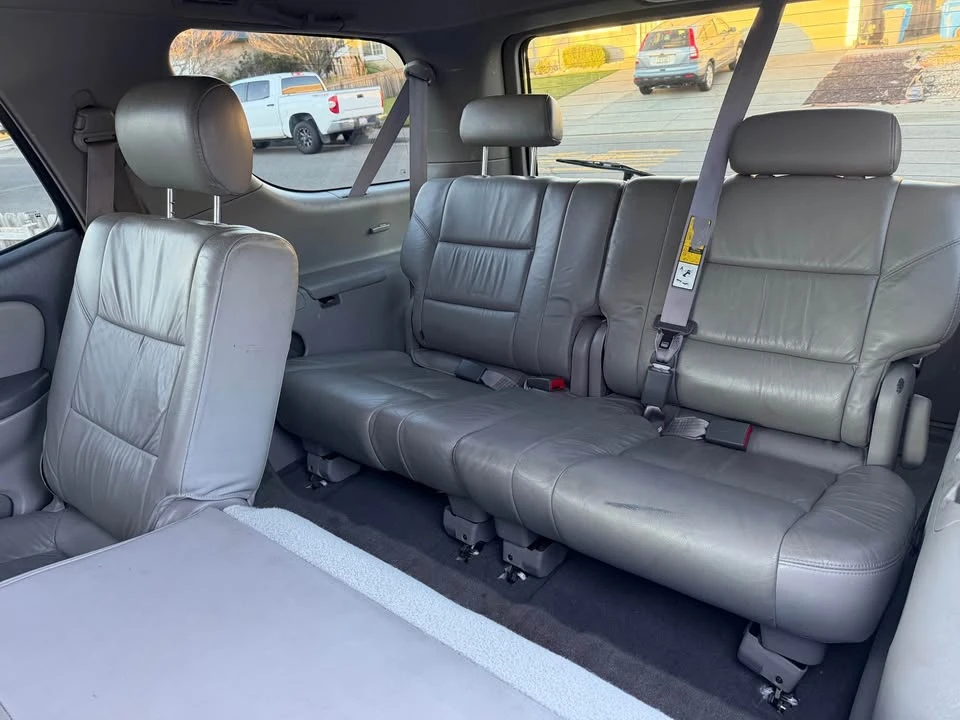 2001 Toyota Sequoia 1st Gen - Image 14 of 19