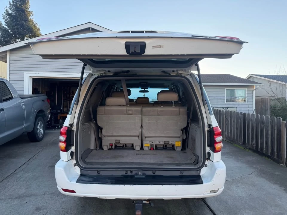 2001 Toyota Sequoia 1st Gen - Image 16 of 19