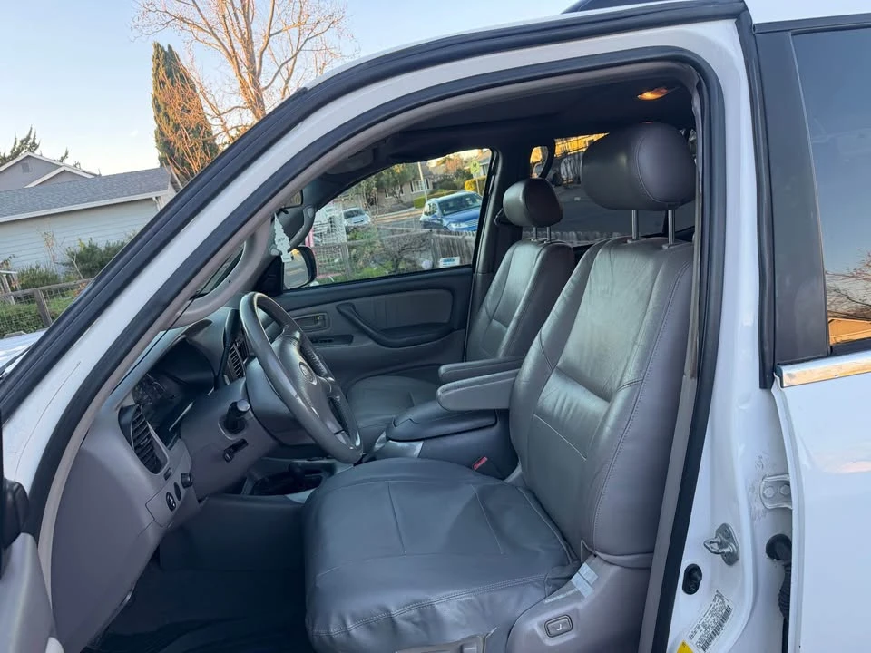 2001 Toyota Sequoia 1st Gen - Image 17 of 19