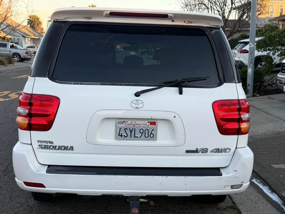 2001 Toyota Sequoia 1st Gen - Image 5 of 19