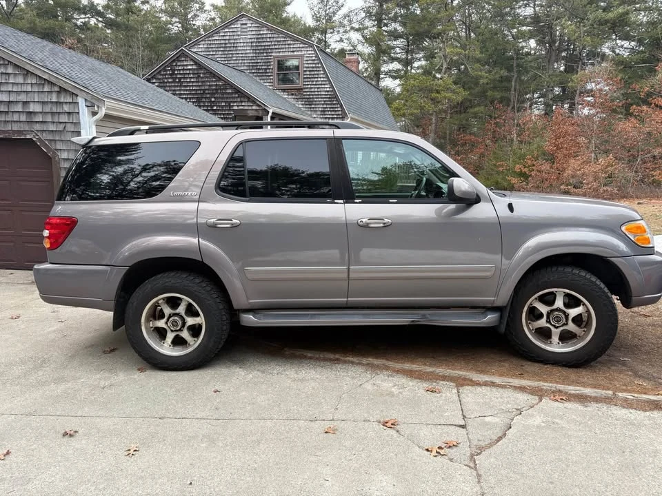 2001 Toyota Sequoia 1st Gen - Image 2 of 6