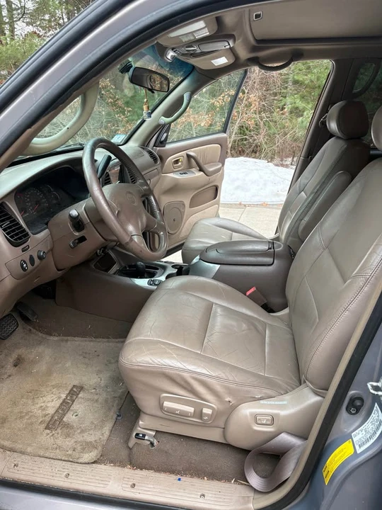 2001 Toyota Sequoia 1st Gen - Image 5 of 6