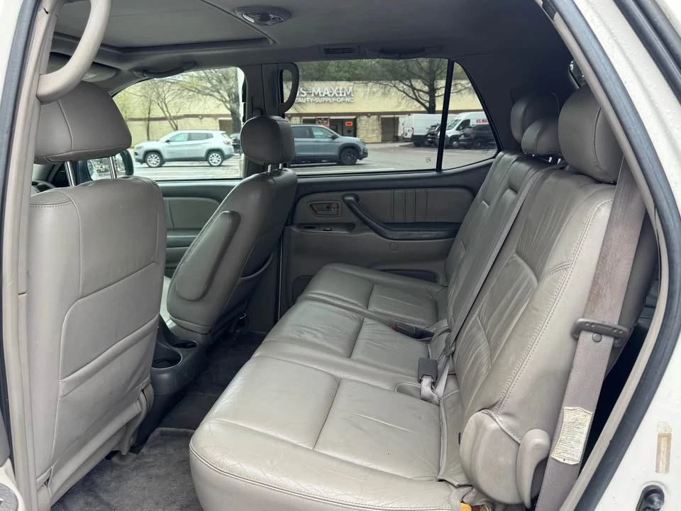 2001 Toyota Sequoia 1st Gen - Image 6 of 7