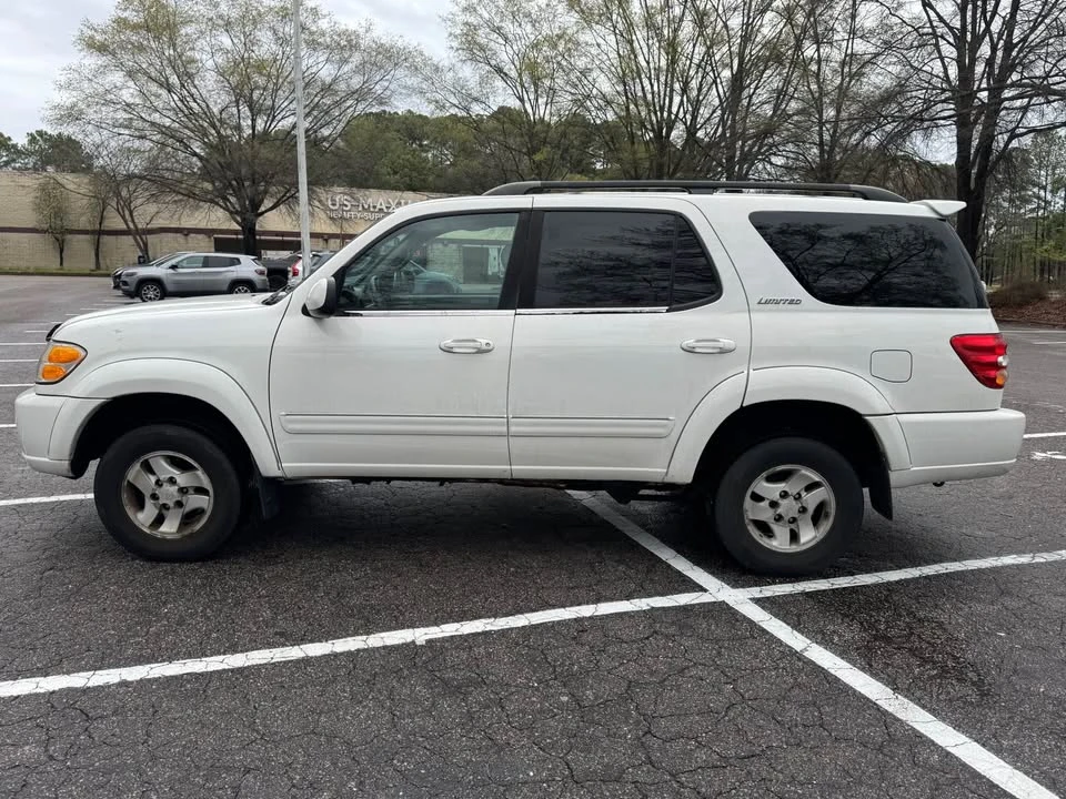 2001 Toyota Sequoia 1st Gen - Image 3 of 7