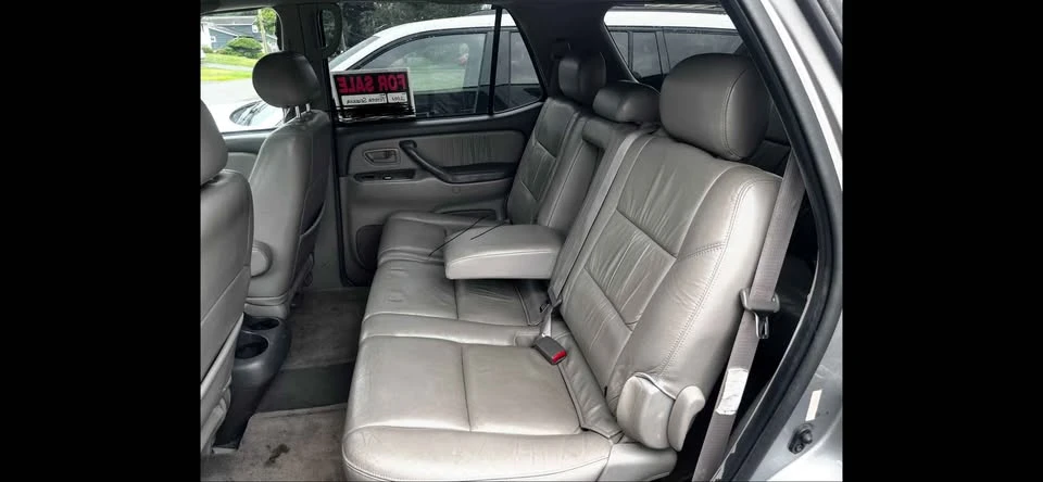 2001 Toyota Sequoia 1st Gen - Image 10 of 20