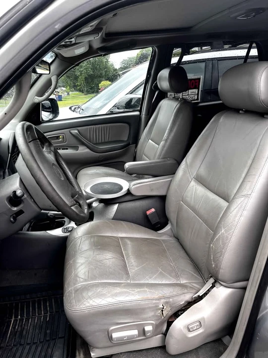 2001 Toyota Sequoia 1st Gen - Image 8 of 20
