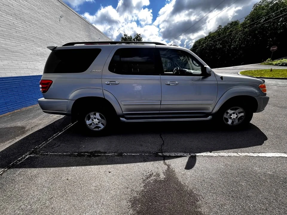 2001 Toyota Sequoia 1st Gen - Image 6 of 20