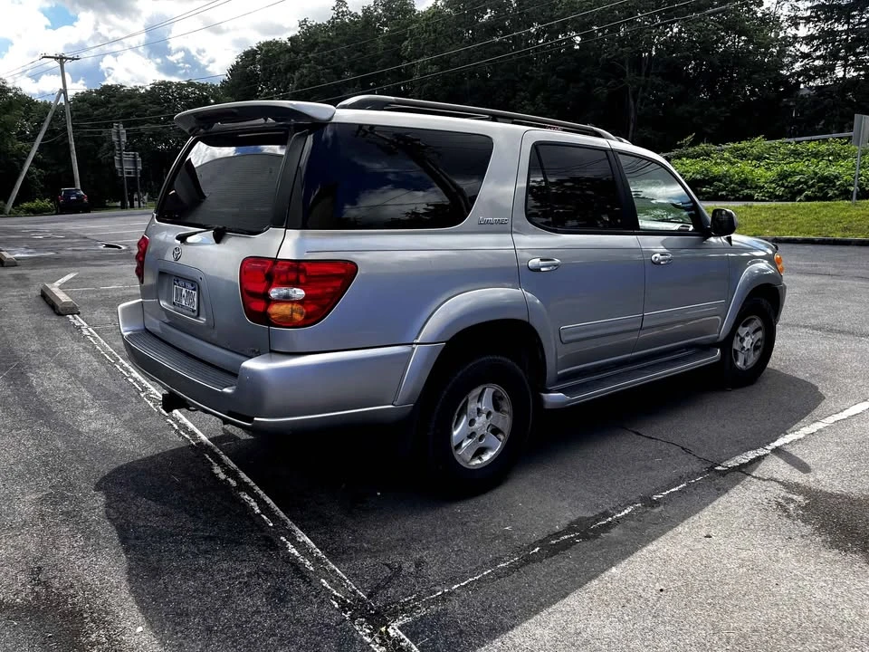 2001 Toyota Sequoia 1st Gen - Image 7 of 20