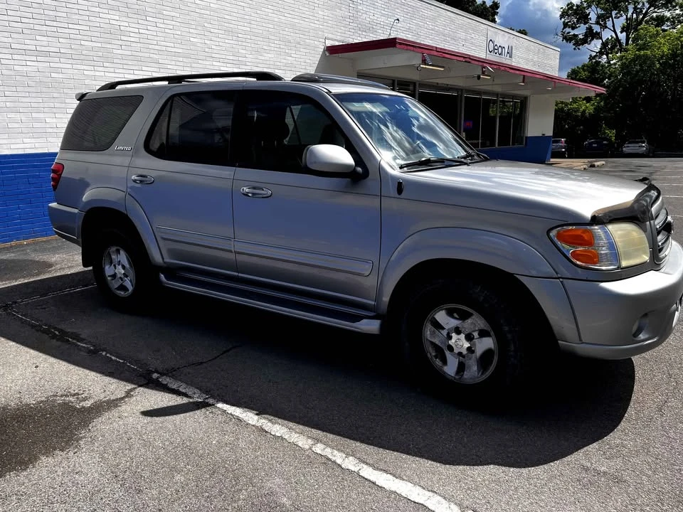 2001 Toyota Sequoia 1st Gen - Image 5 of 20