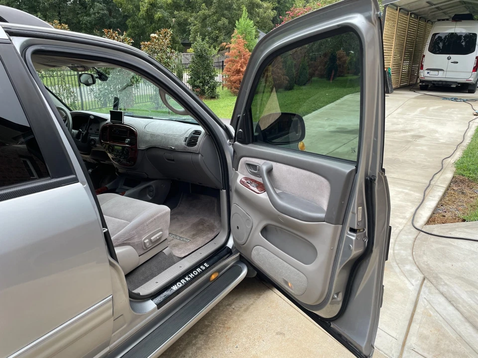 2001 Toyota Sequoia 1st Gen - Image 14 of 21