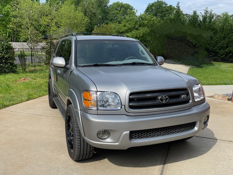 2001 Toyota Sequoia 1st Gen - Image 5 of 21