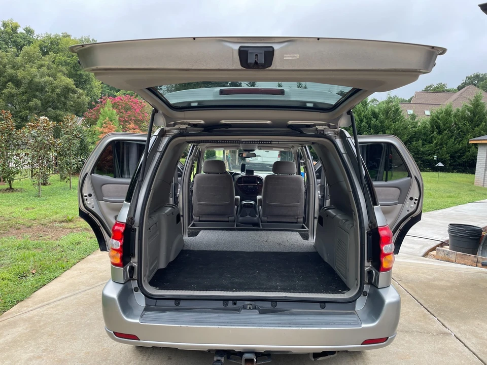 2001 Toyota Sequoia 1st Gen - Image 10 of 21