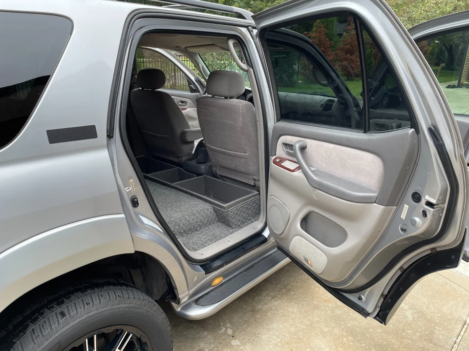 2001 Toyota Sequoia 1st Gen - Image 15 of 21