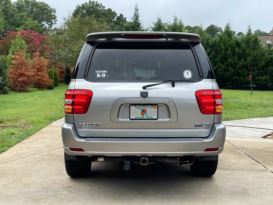 2001 Toyota Sequoia 1st Gen - Image 9 of 21