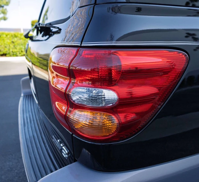 2001 Toyota Sequoia 1st Gen - Image 13 of 21