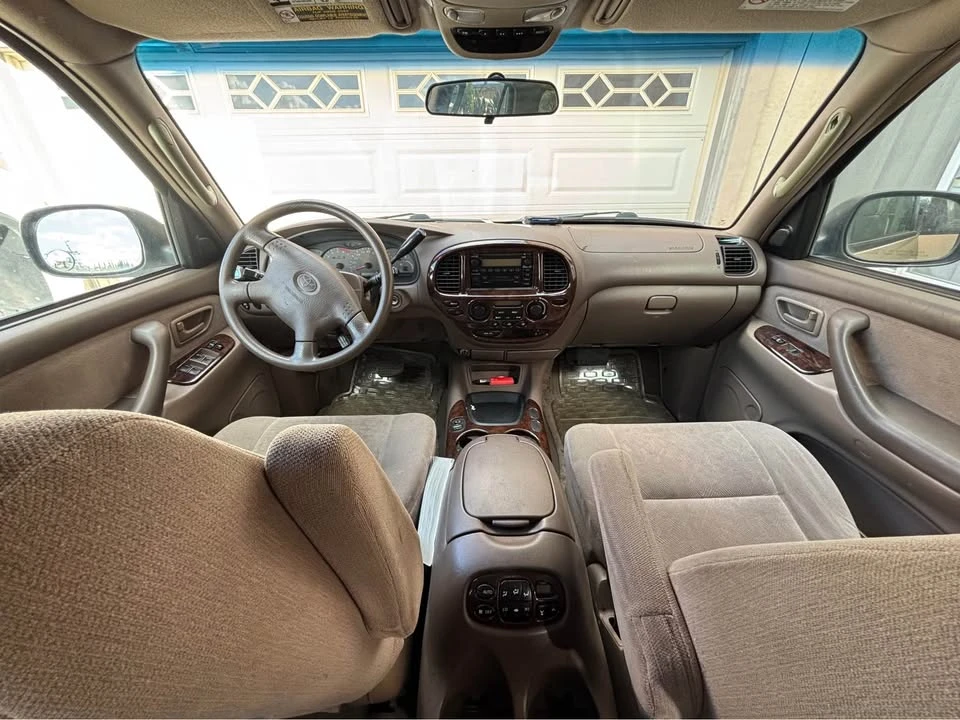 2001 Toyota Sequoia 1st Gen - Image 9 of 12