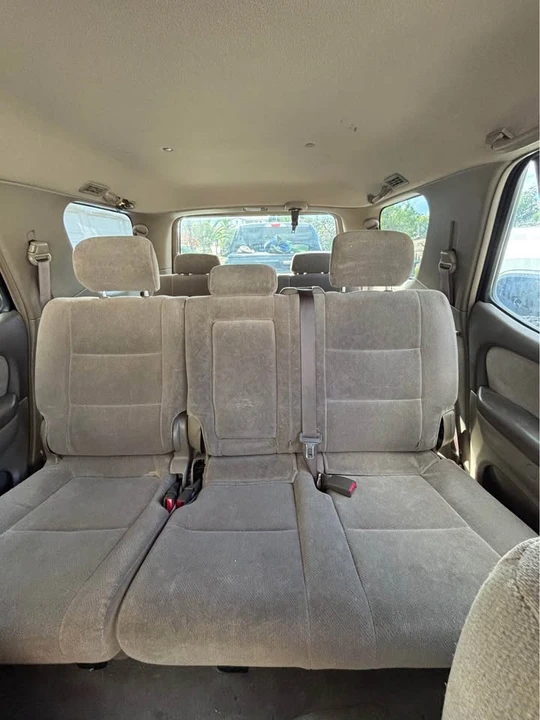 2001 Toyota Sequoia 1st Gen - Image 11 of 12