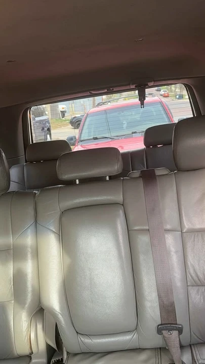 2001 Toyota Sequoia 1st Gen - Image 9 of 10