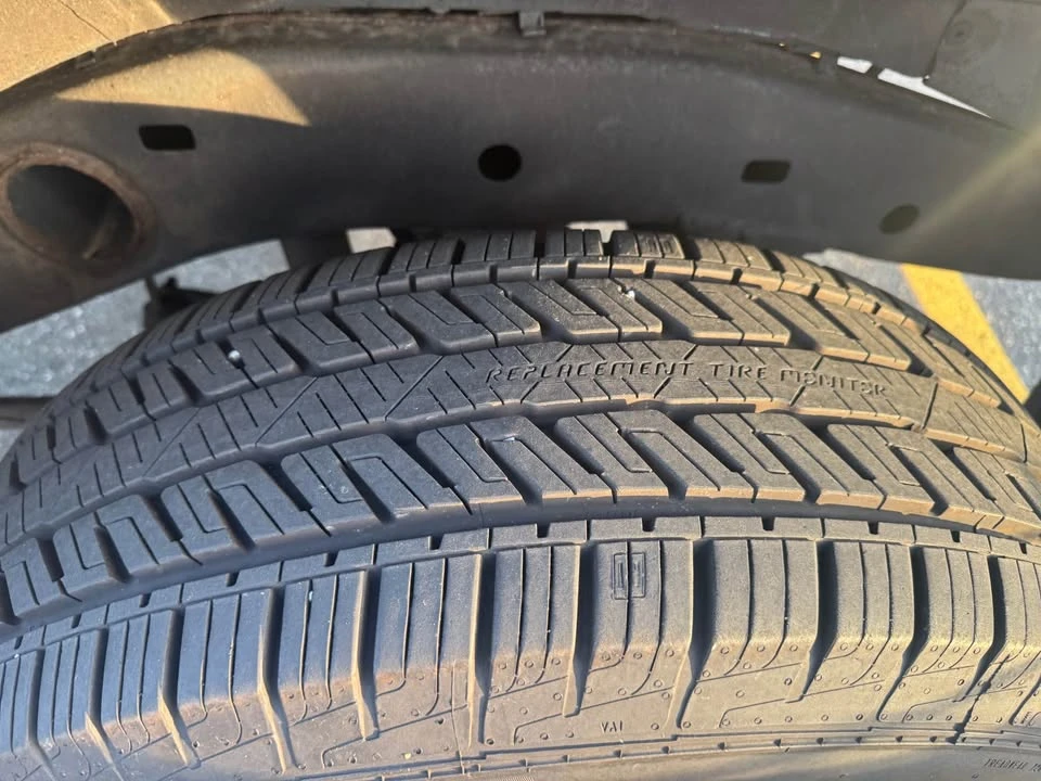 2001 Toyota Sequoia 1st Gen - Image 11 of 19