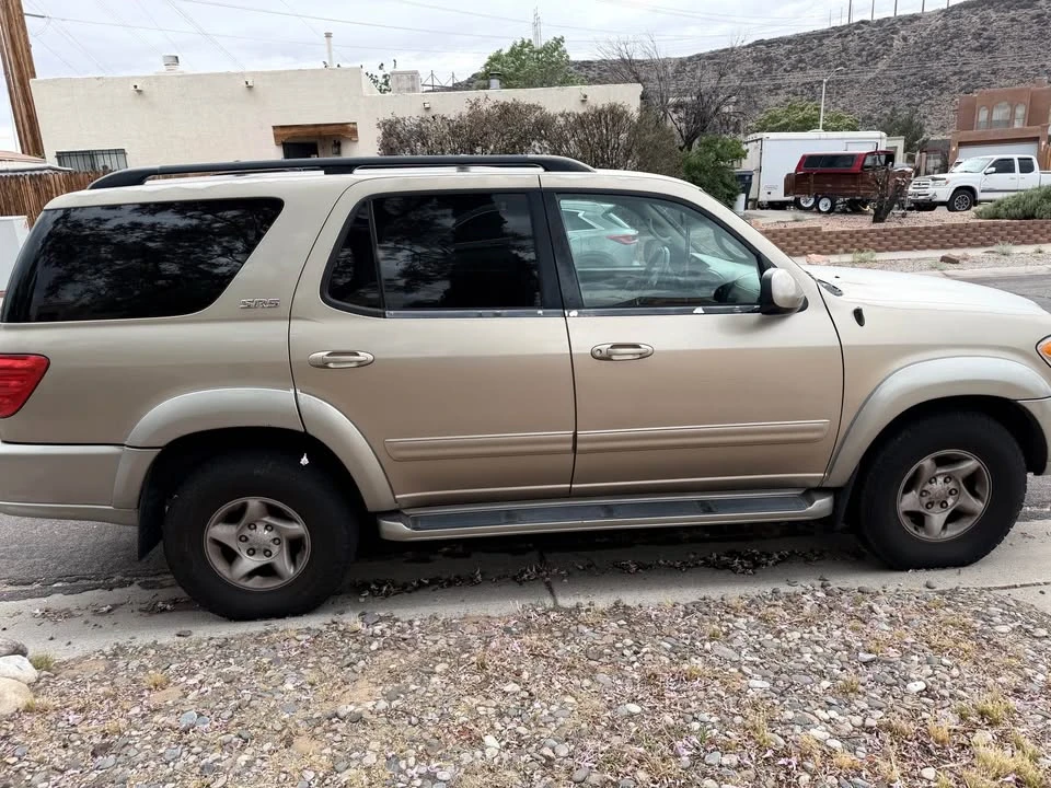 2001 Toyota Sequoia 1st Gen - Image 6 of 7