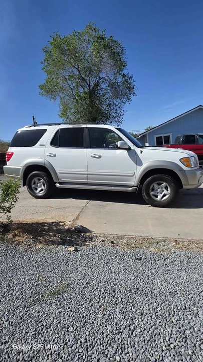 2001 Toyota Sequoia 1st Gen - Image 8 of 8