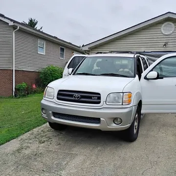2001 Toyota Sequoia SR5 Sport Utility 4D