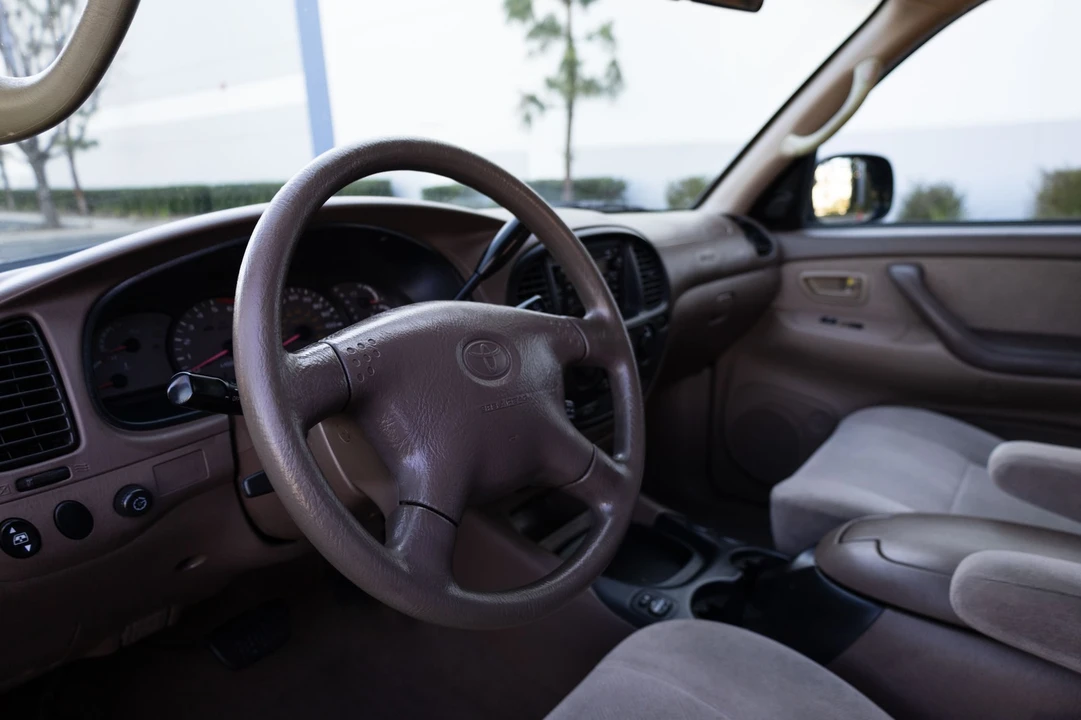 2001 Toyota Sequoia 1st Gen - Image 16 of 21